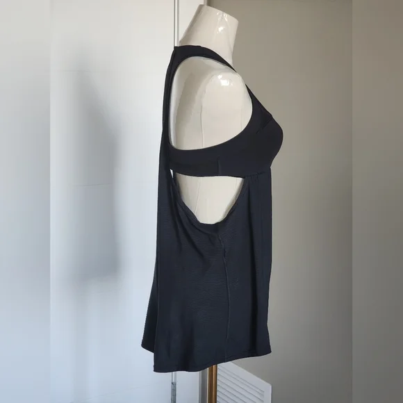 Lululemon 2-In-Run Tank in Black - Picture 10 of 13